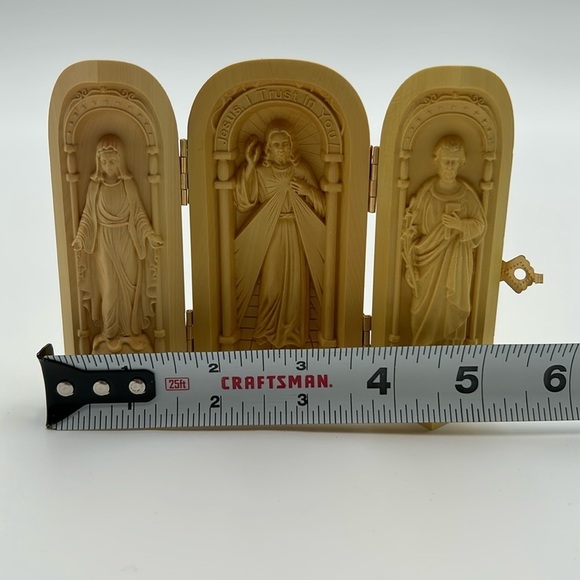 1710- Catholic Altar Religious Portable Holy Family Box Hand Carved Wood NWT - Picture 6 of 8